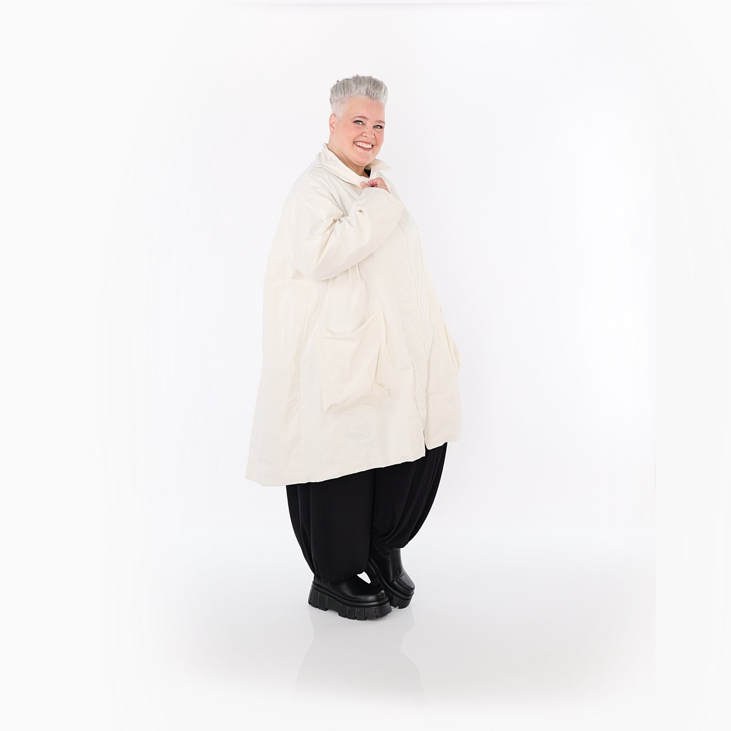 2276 "LoveEcho" Jacket - Off White