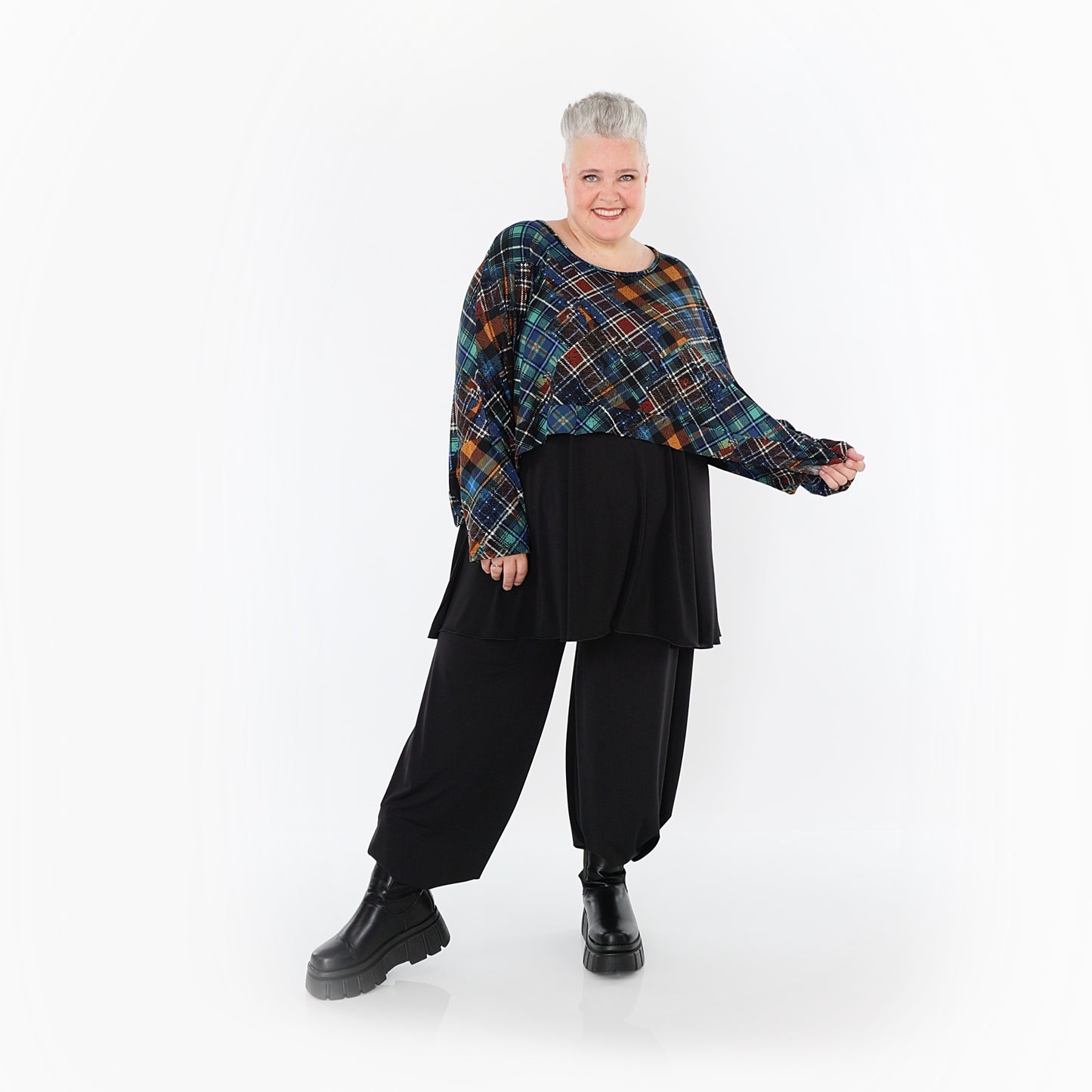 7011 "Caroline" Crop Top