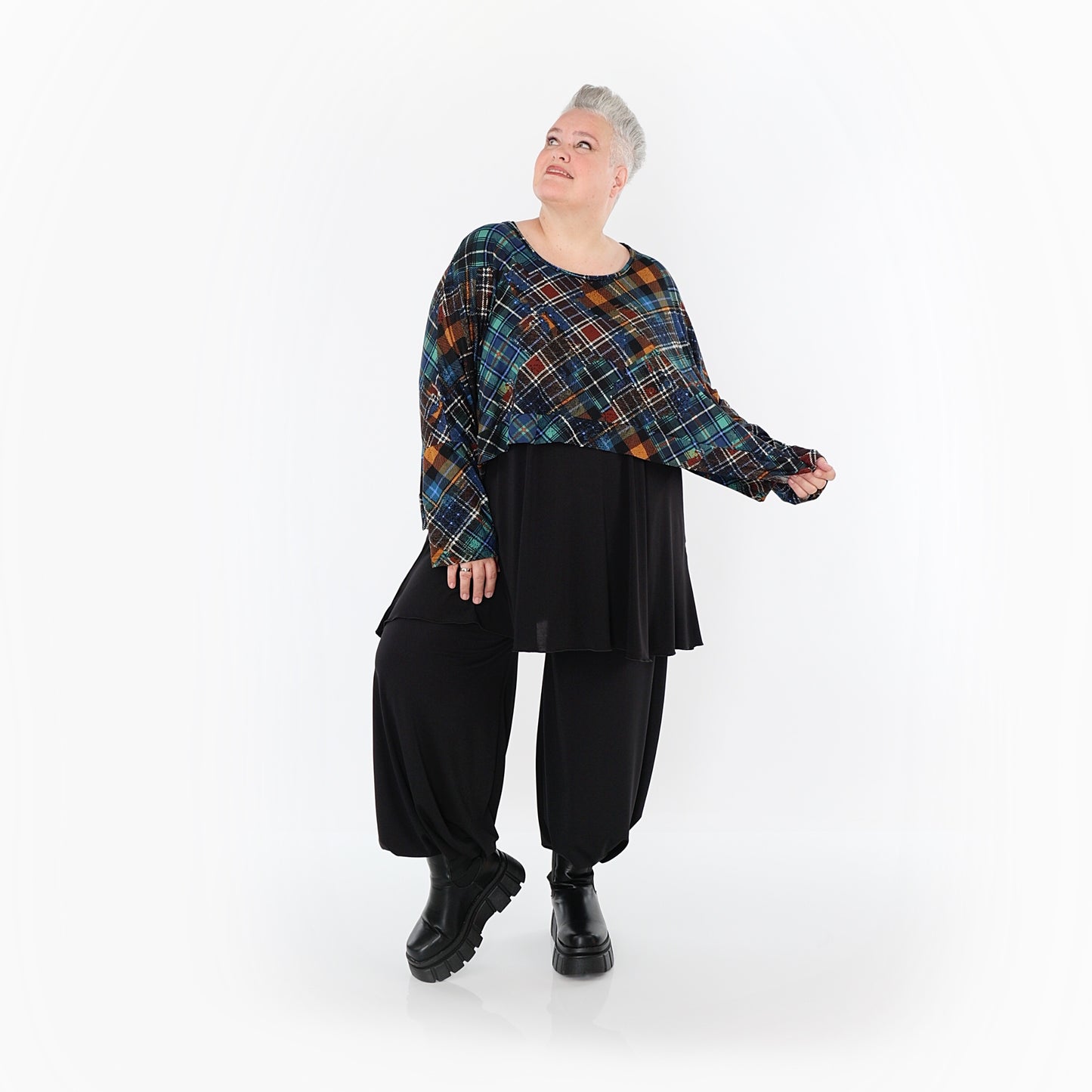 7011 "Caroline" Crop Top