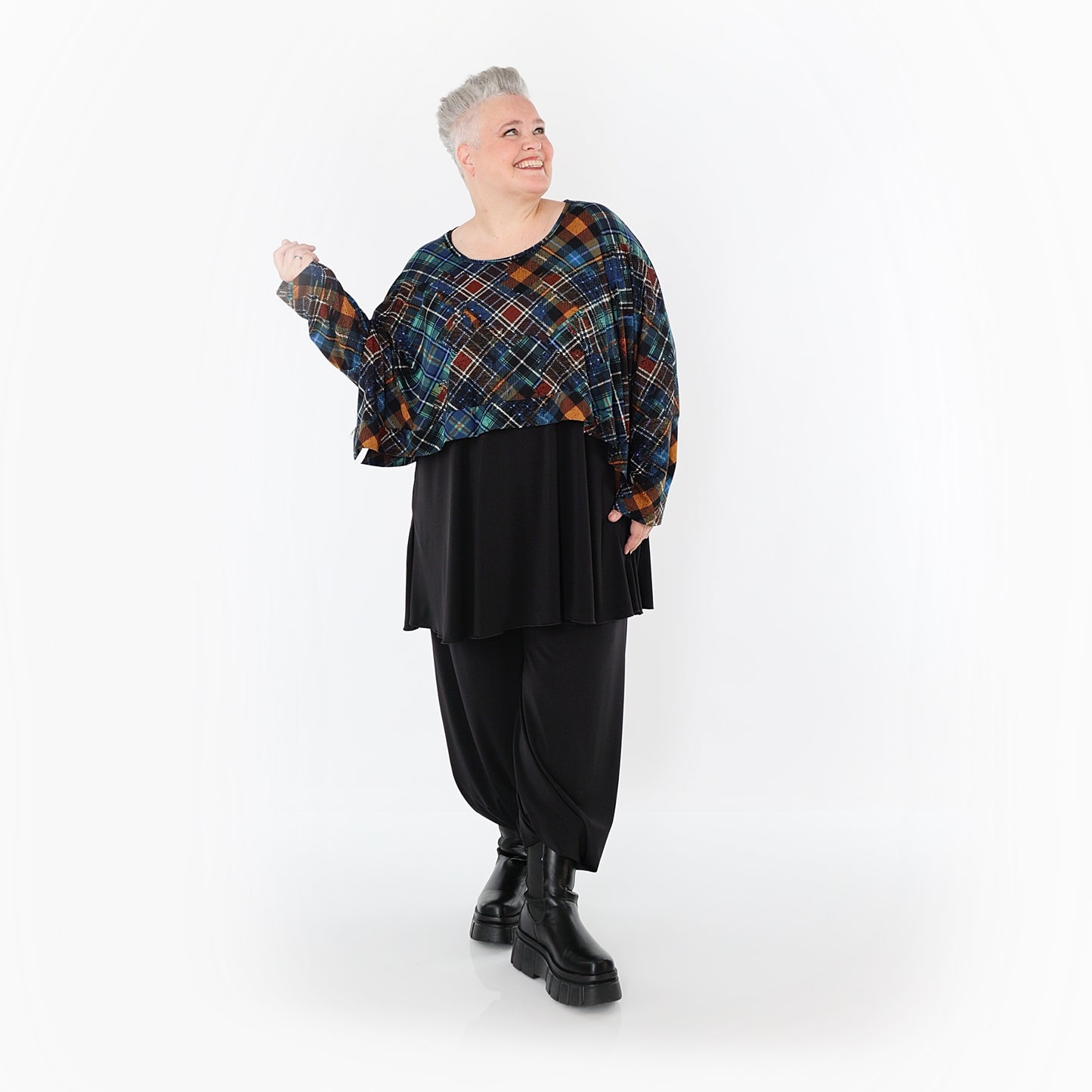 7011 "Caroline" Crop Top