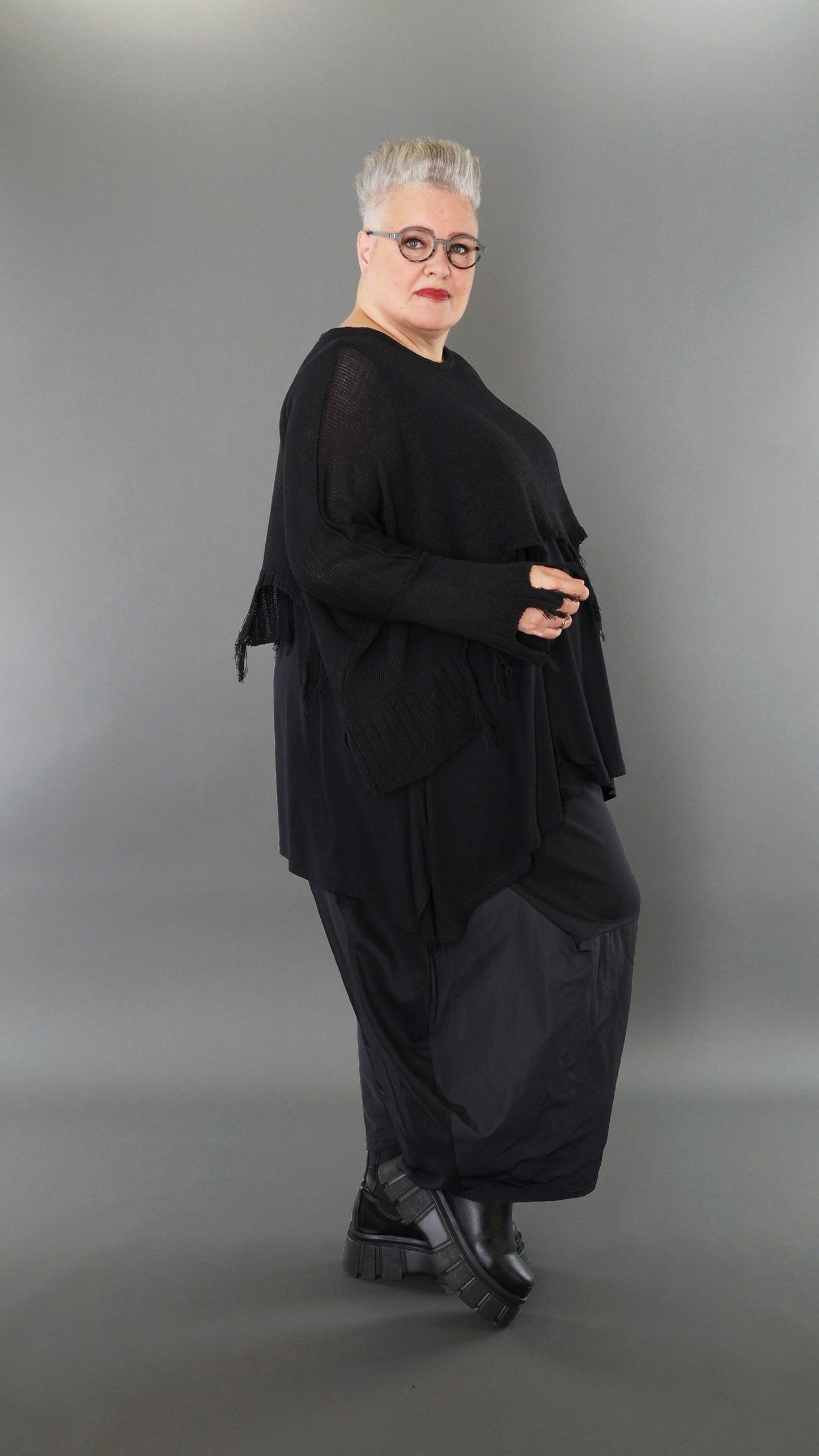 2528 "Bella" 100% Cotton - Distressed Cut-Off Overthrow