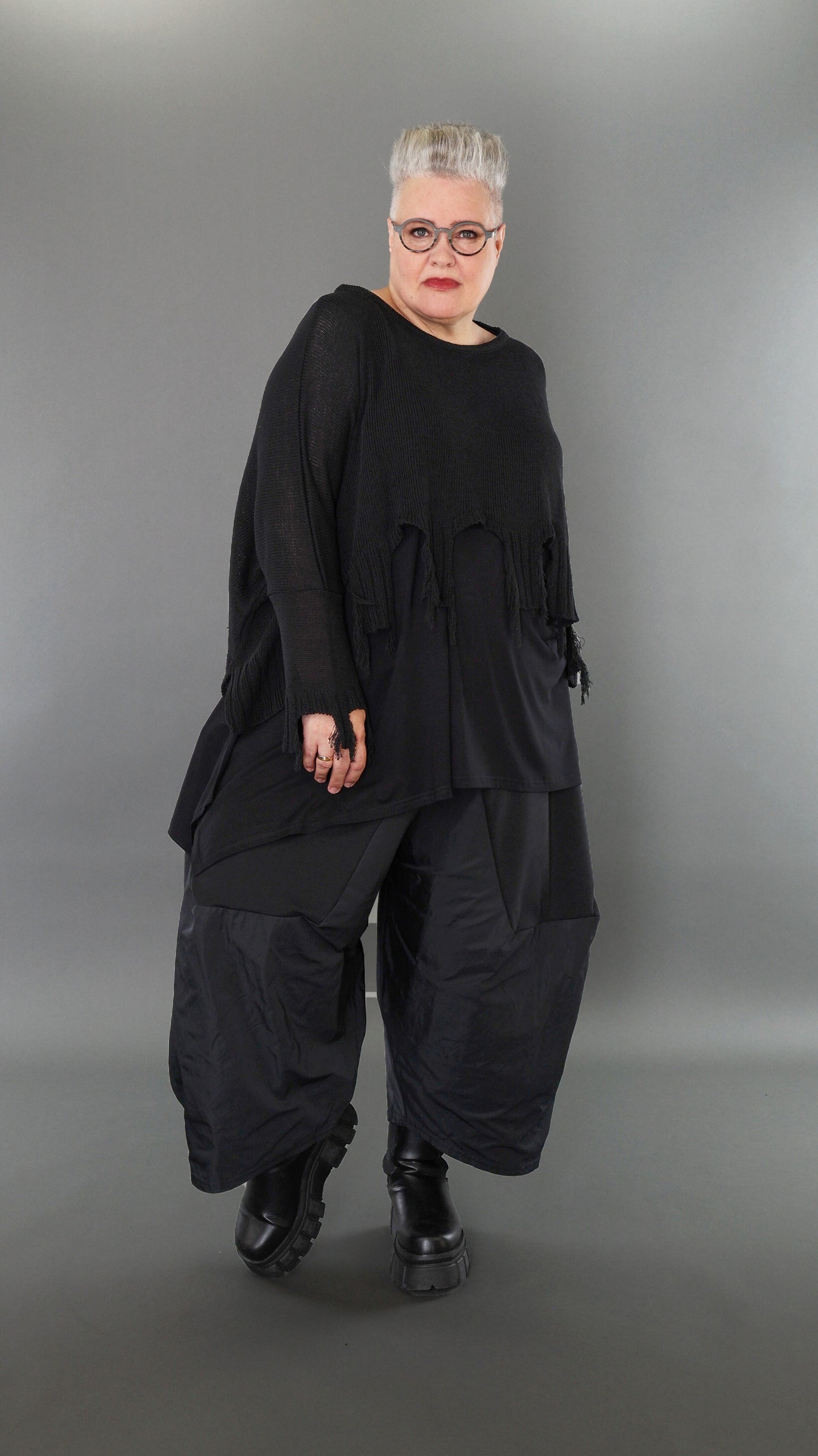 2528 "Bella" 100% Cotton - Distressed Cut-Off Overthrow