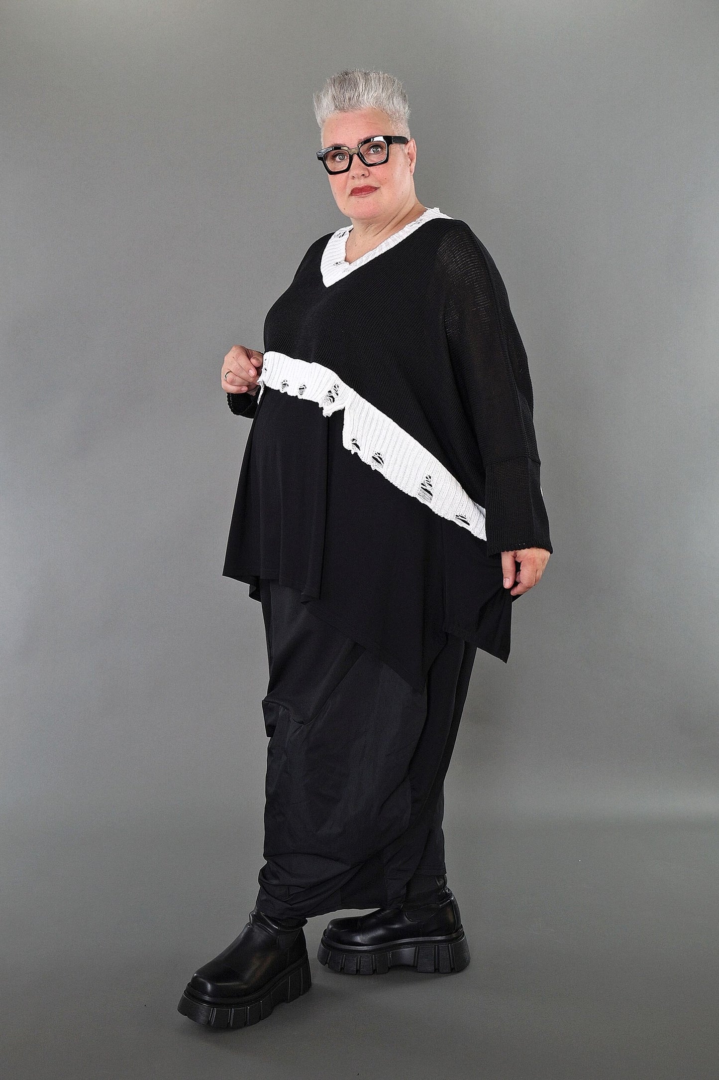 2532 "Nuvella" 110% Cut-Off Cotton Knitted Jumper