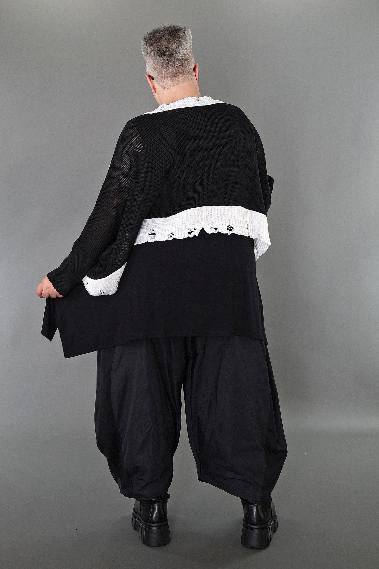 2532 "Nuvella" 110% Cut-Off Cotton Knitted Jumper