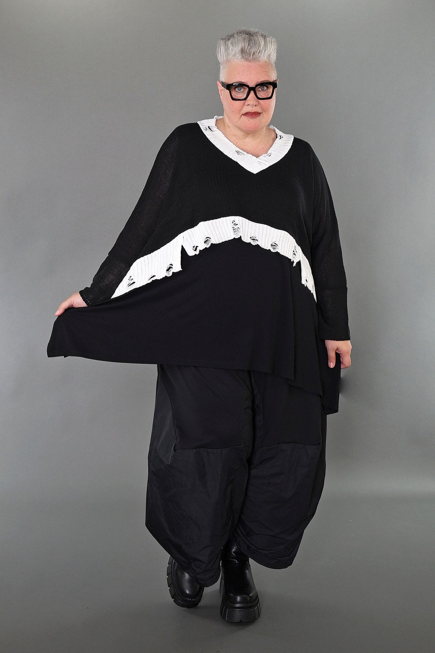 2532 "Nuvella" 110% Cut-Off Cotton Knitted Jumper