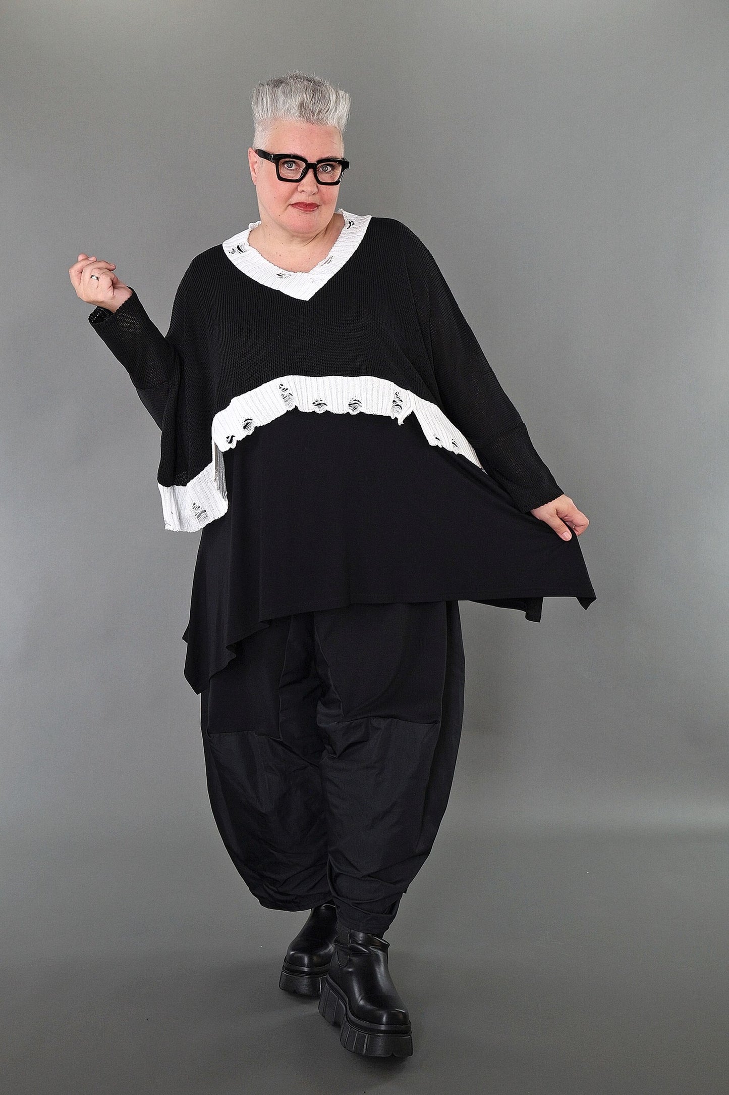 2532 "Nuvella" 110% Cut-Off Cotton Knitted Jumper