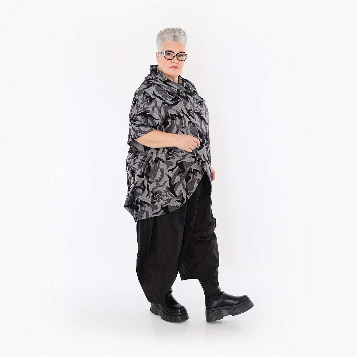 Akh 1012 7141 Overthow Grey Black 8