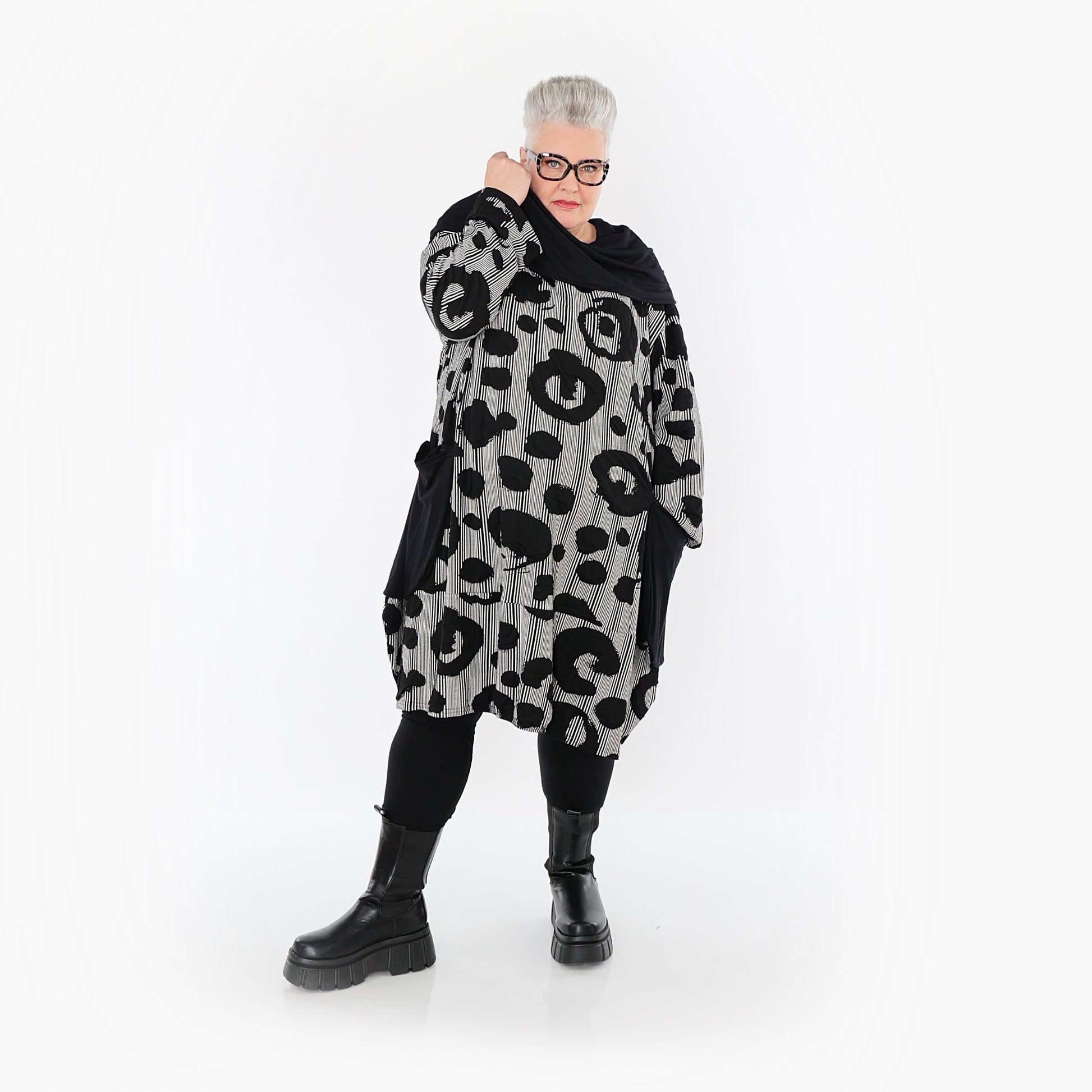 Akh 1013 7139 Dress Black White 9