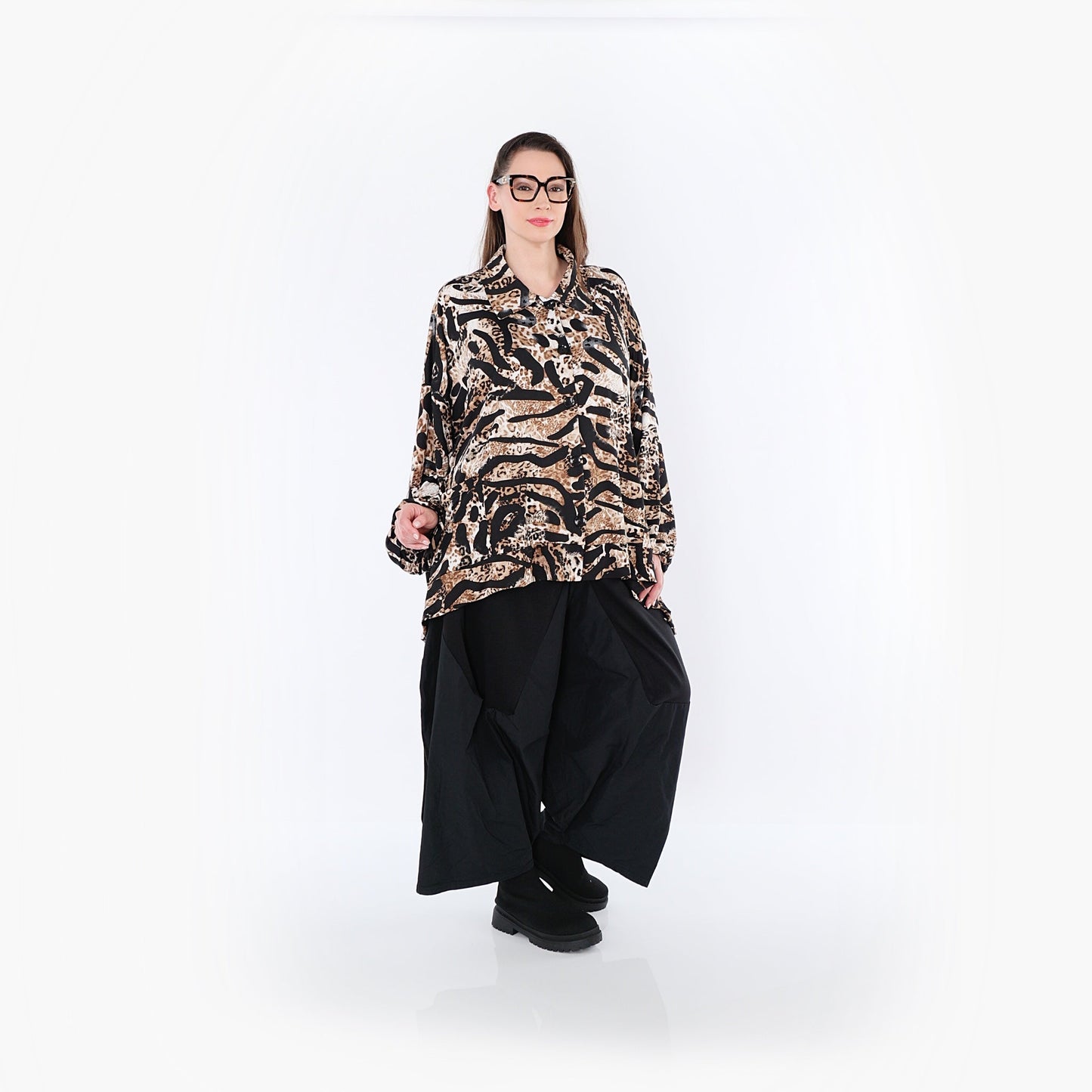 07132 "Cassandra" Blouse – Black