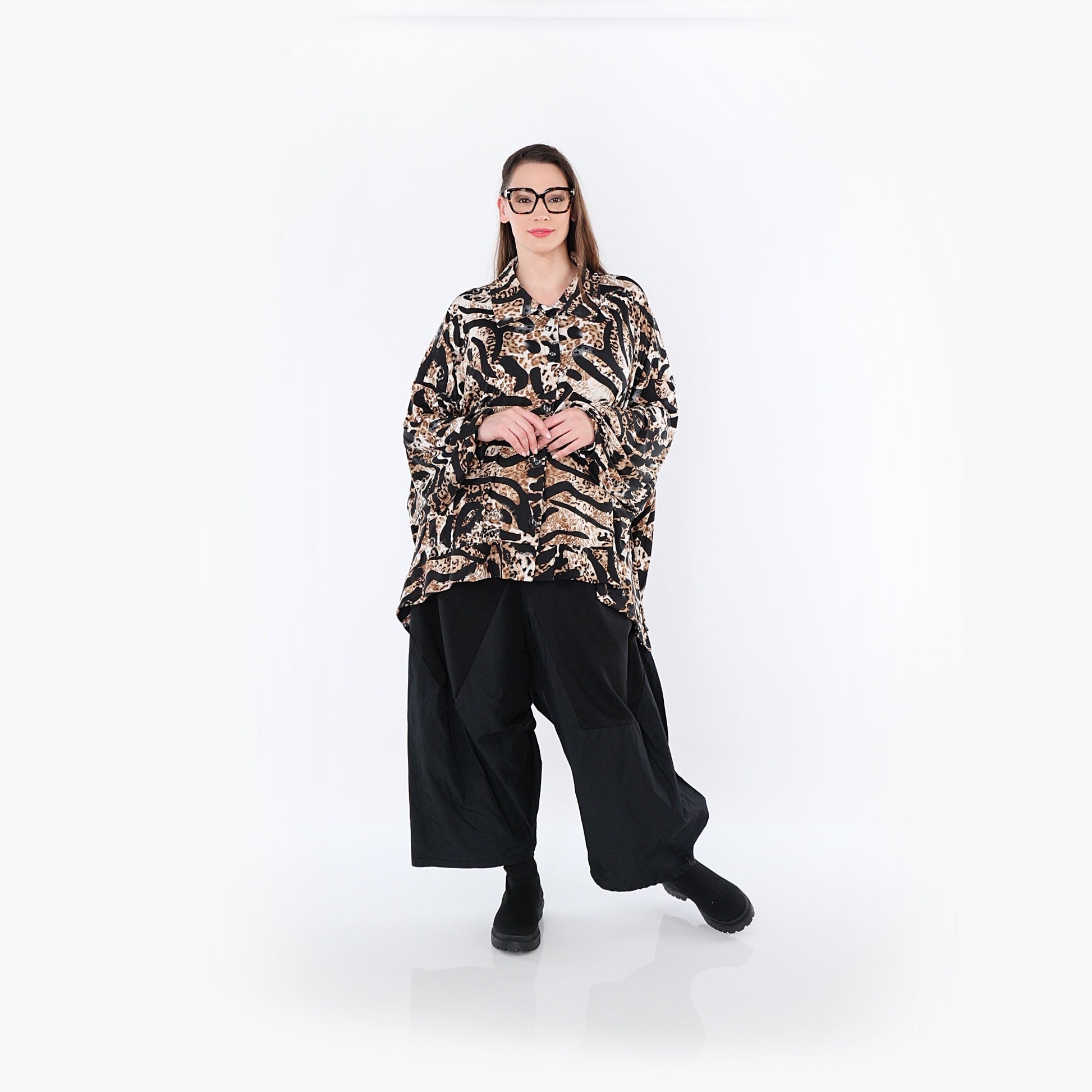 07132 "Cassandra" Blouse – Black