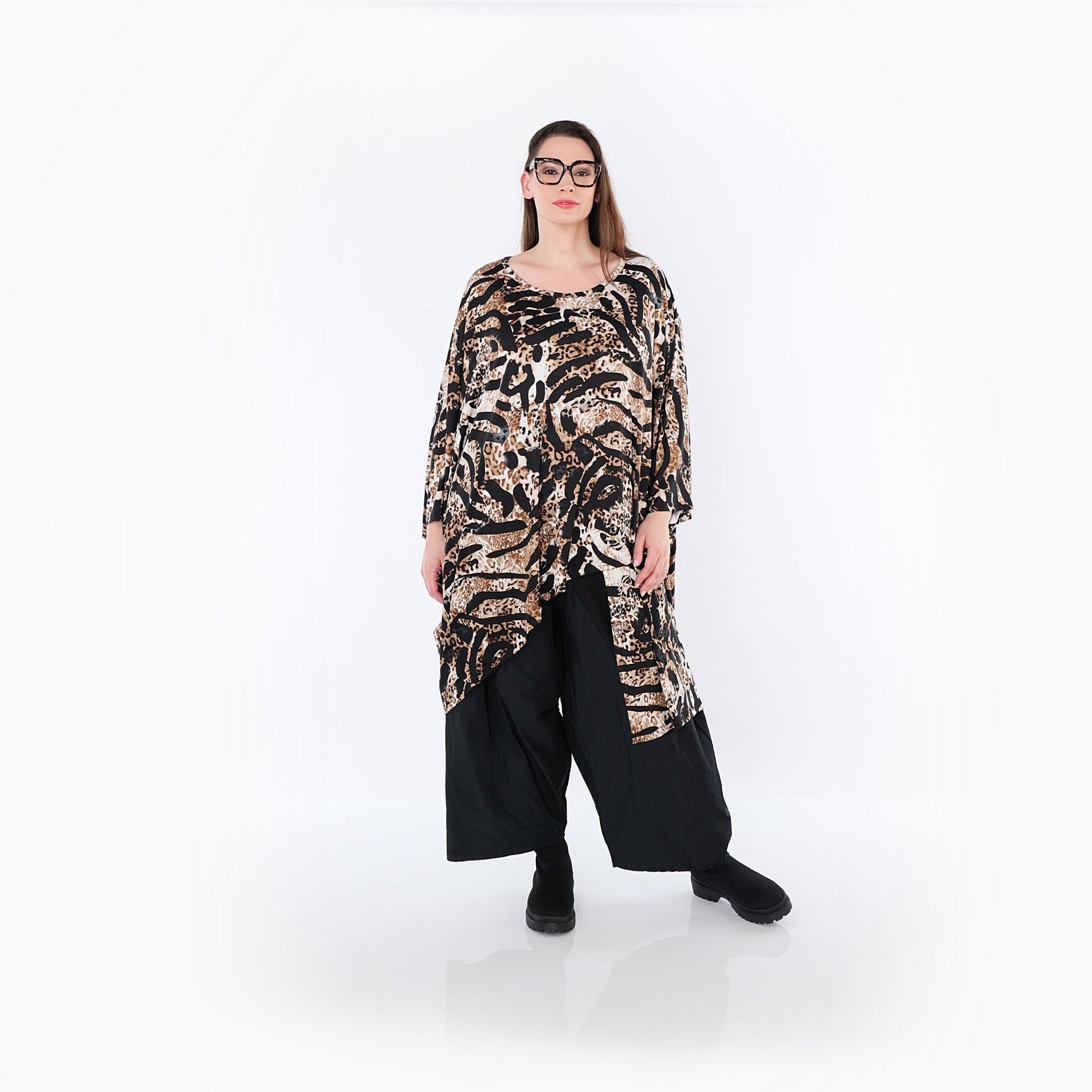 07133 "Cassandra" Shirt – Black