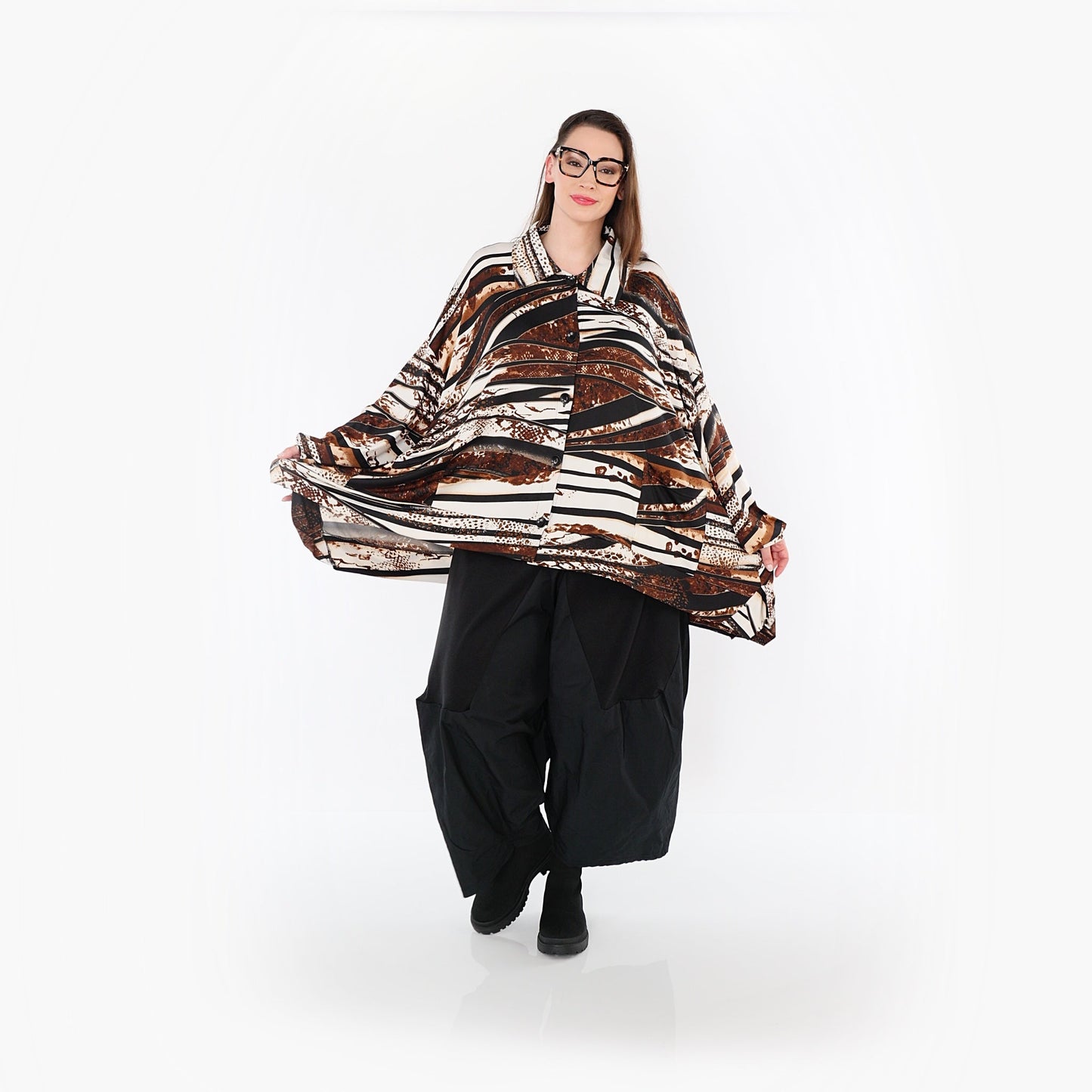 07132 "Delilah" Blouse – Black