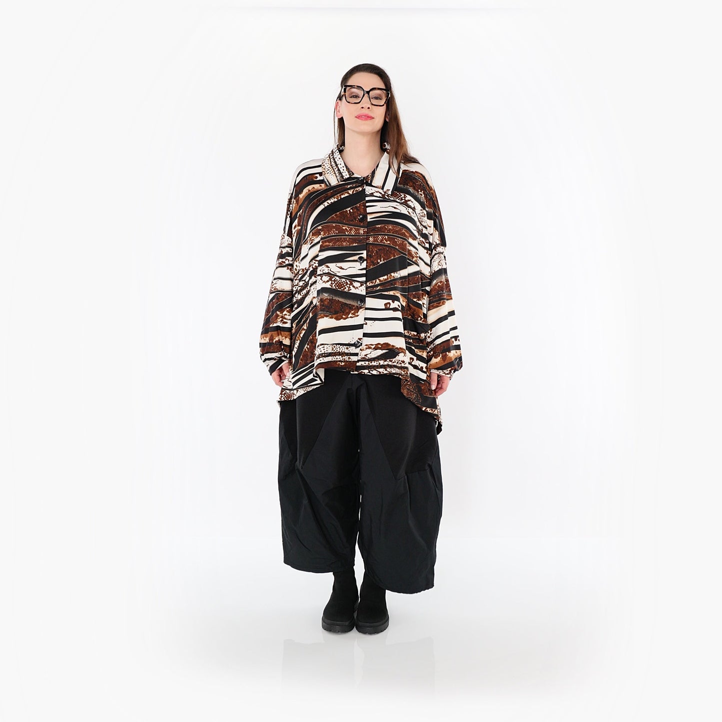 07132 "Delilah" Blouse – Black