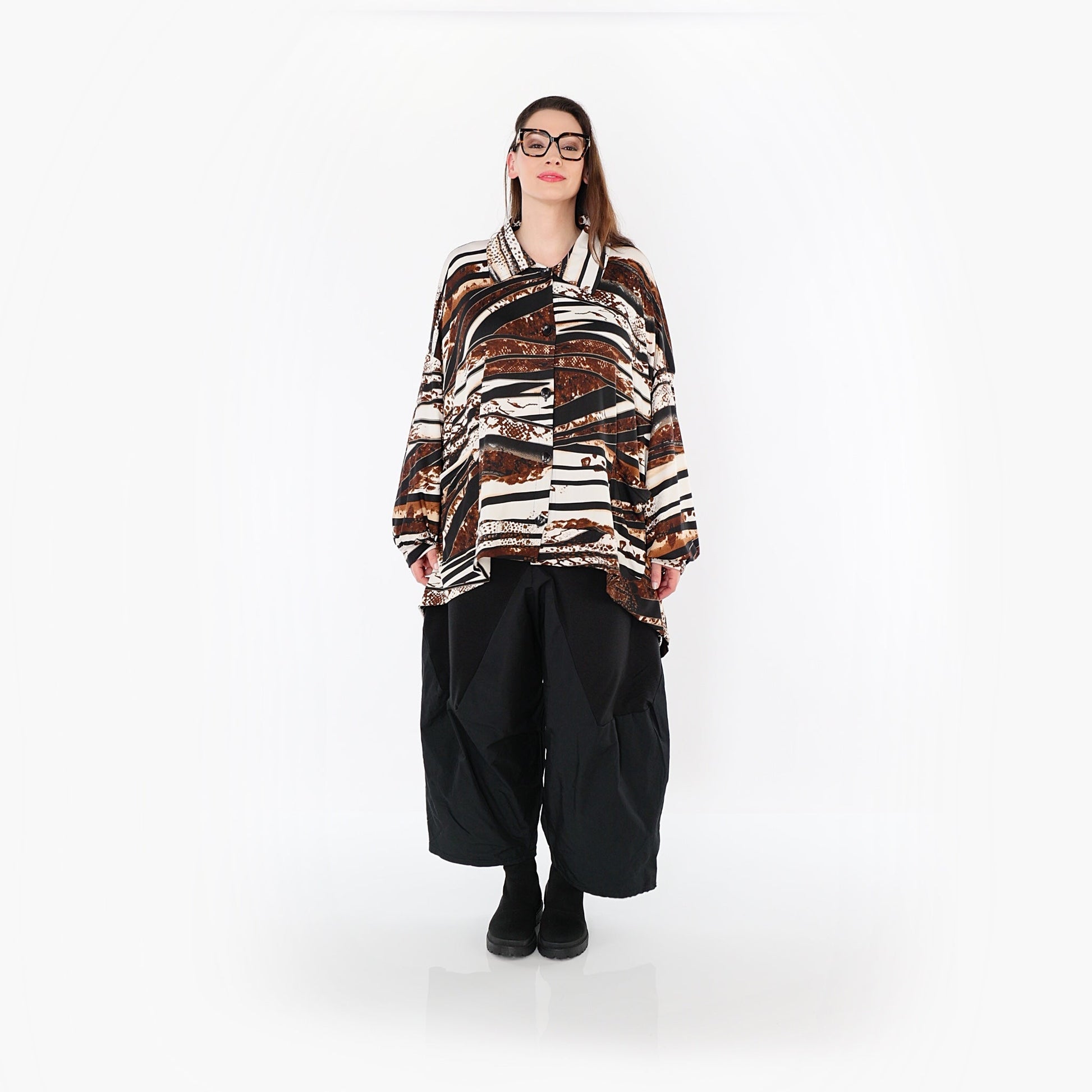 07132 "Delilah" Blouse – Black