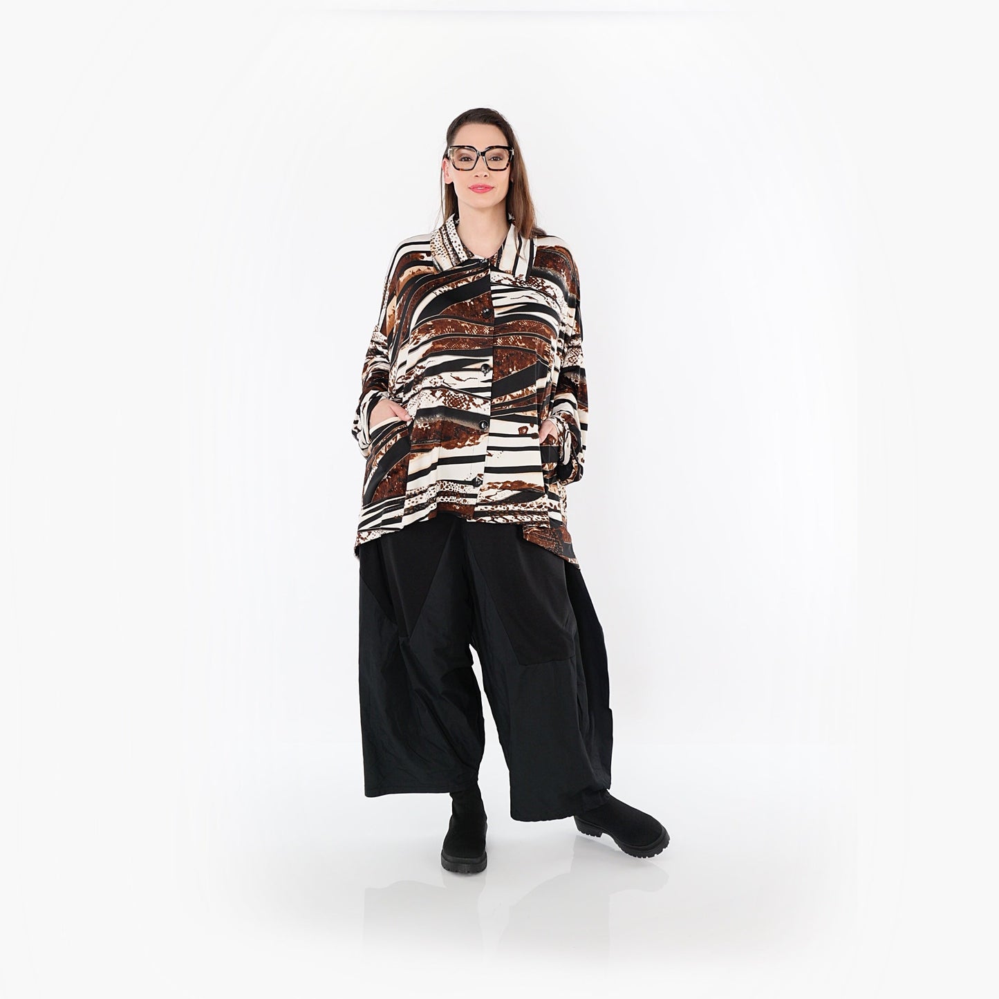 07132 "Delilah" Blouse – Black