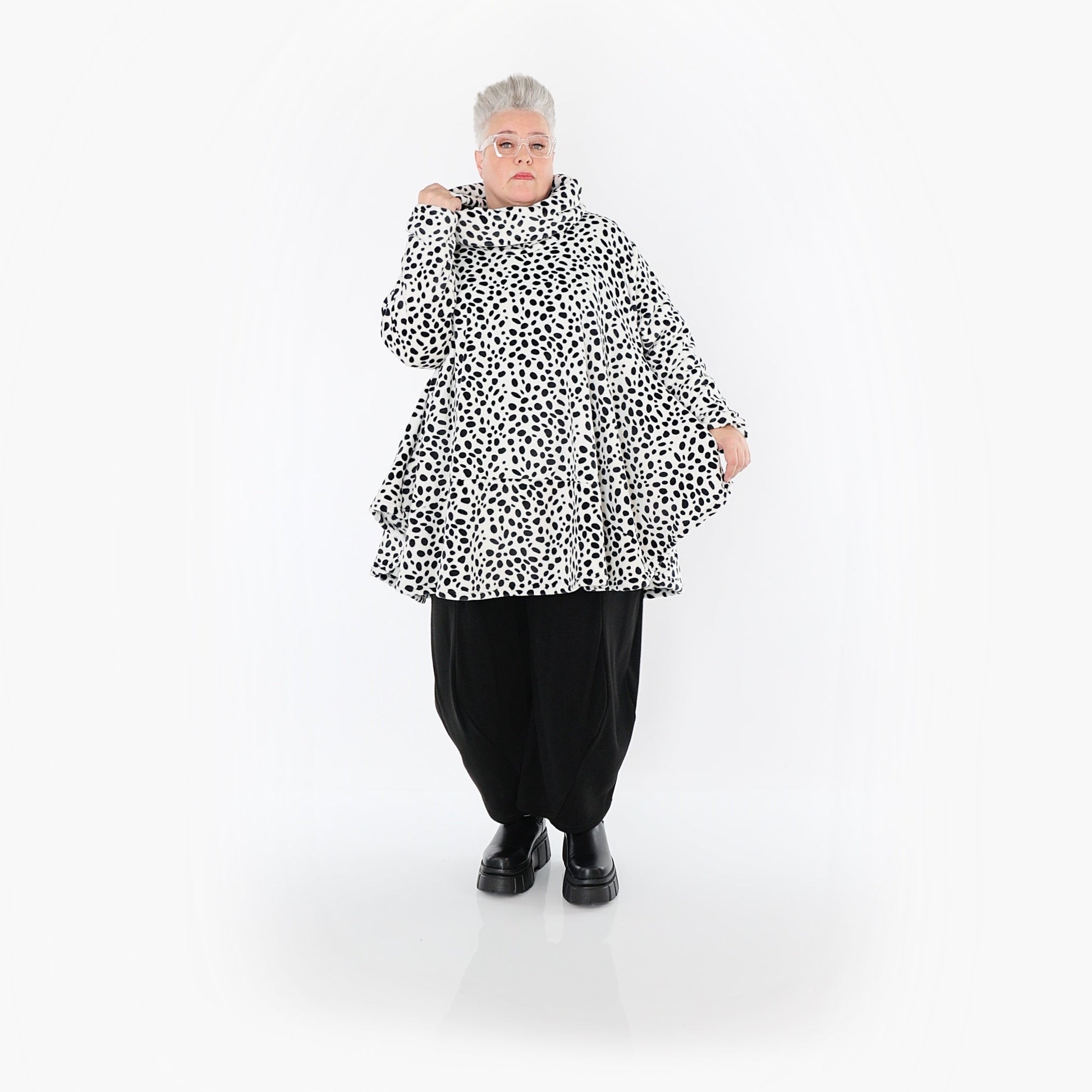 Akh 1527 0592 Shirt White Black