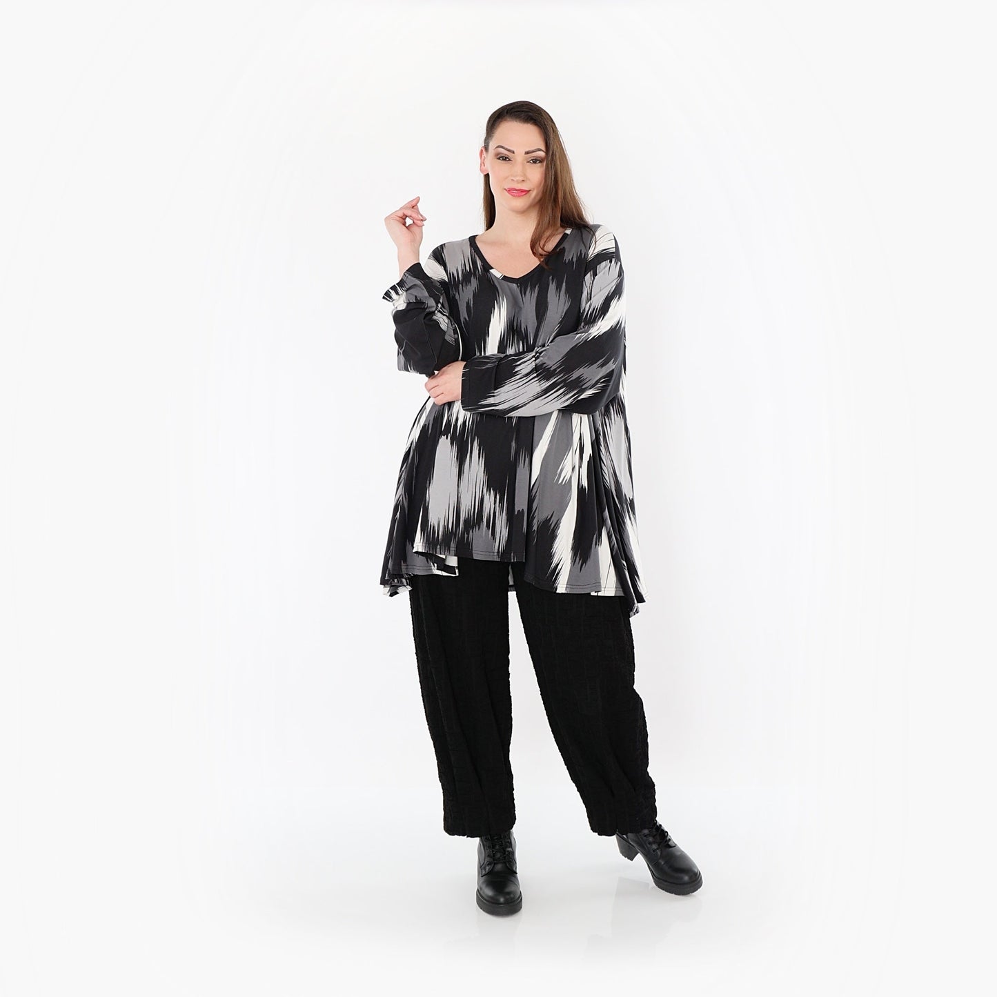 00593 "Hera" Shirt – Black