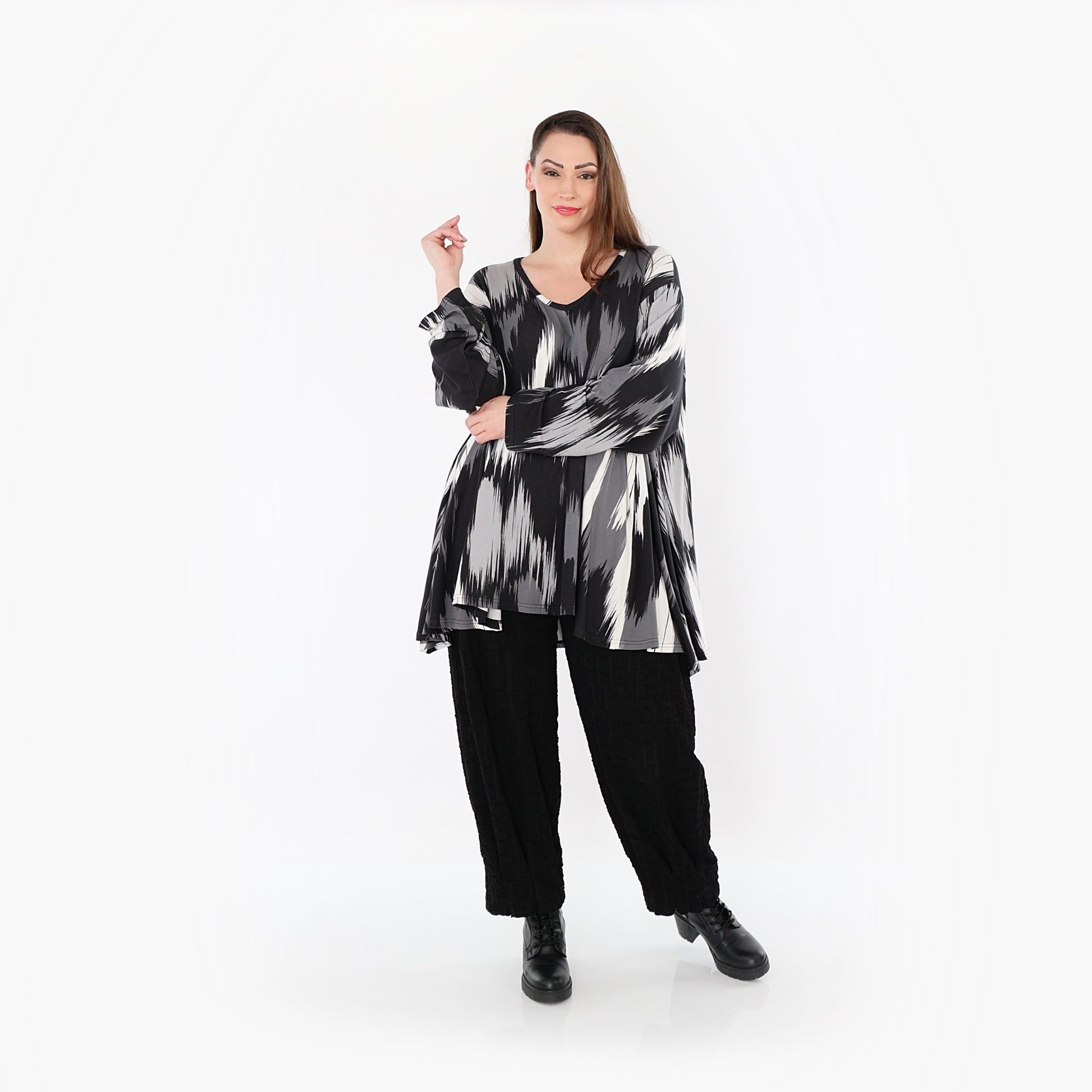 00593 "Hera" Shirt – Black