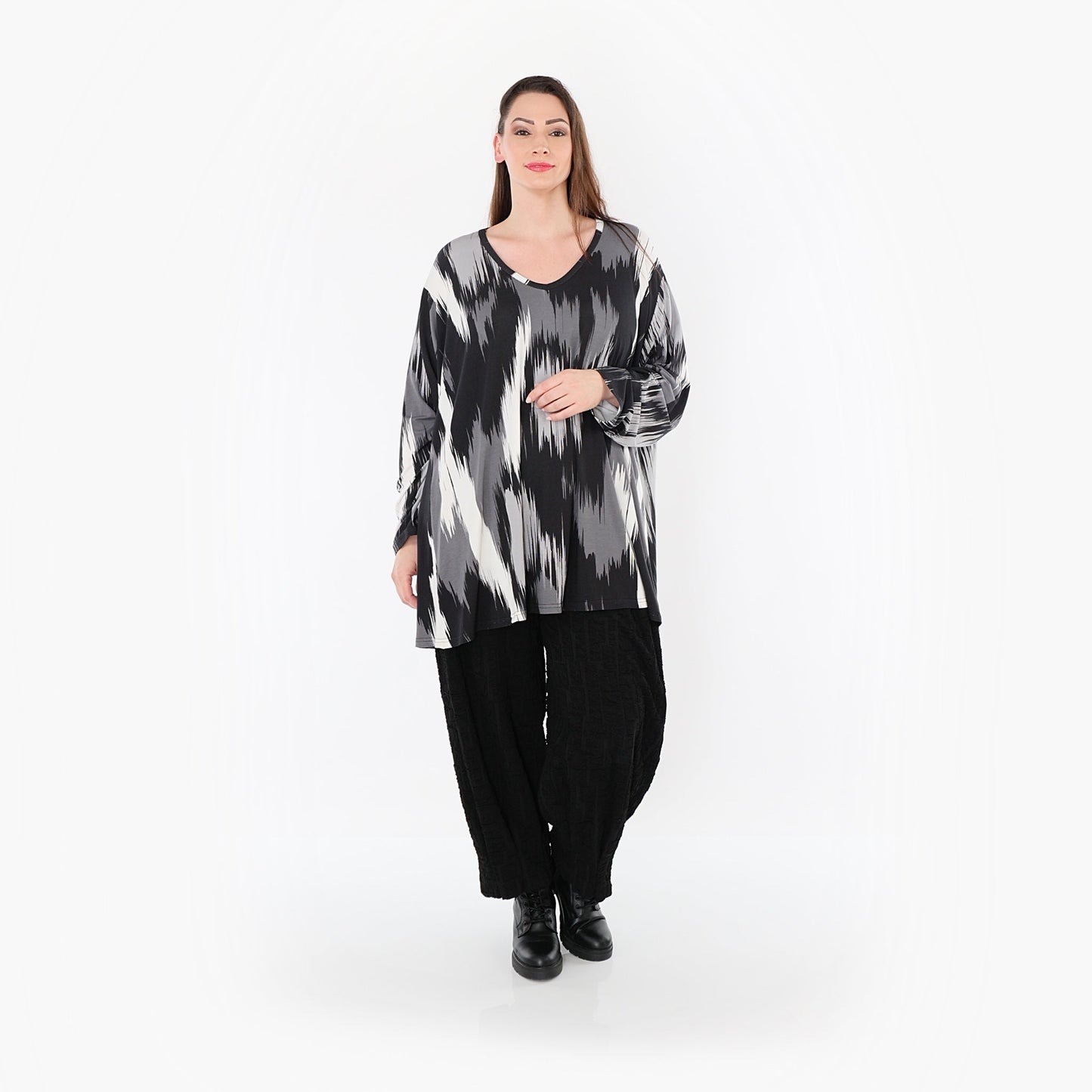 00593 "Hera" Shirt – Black