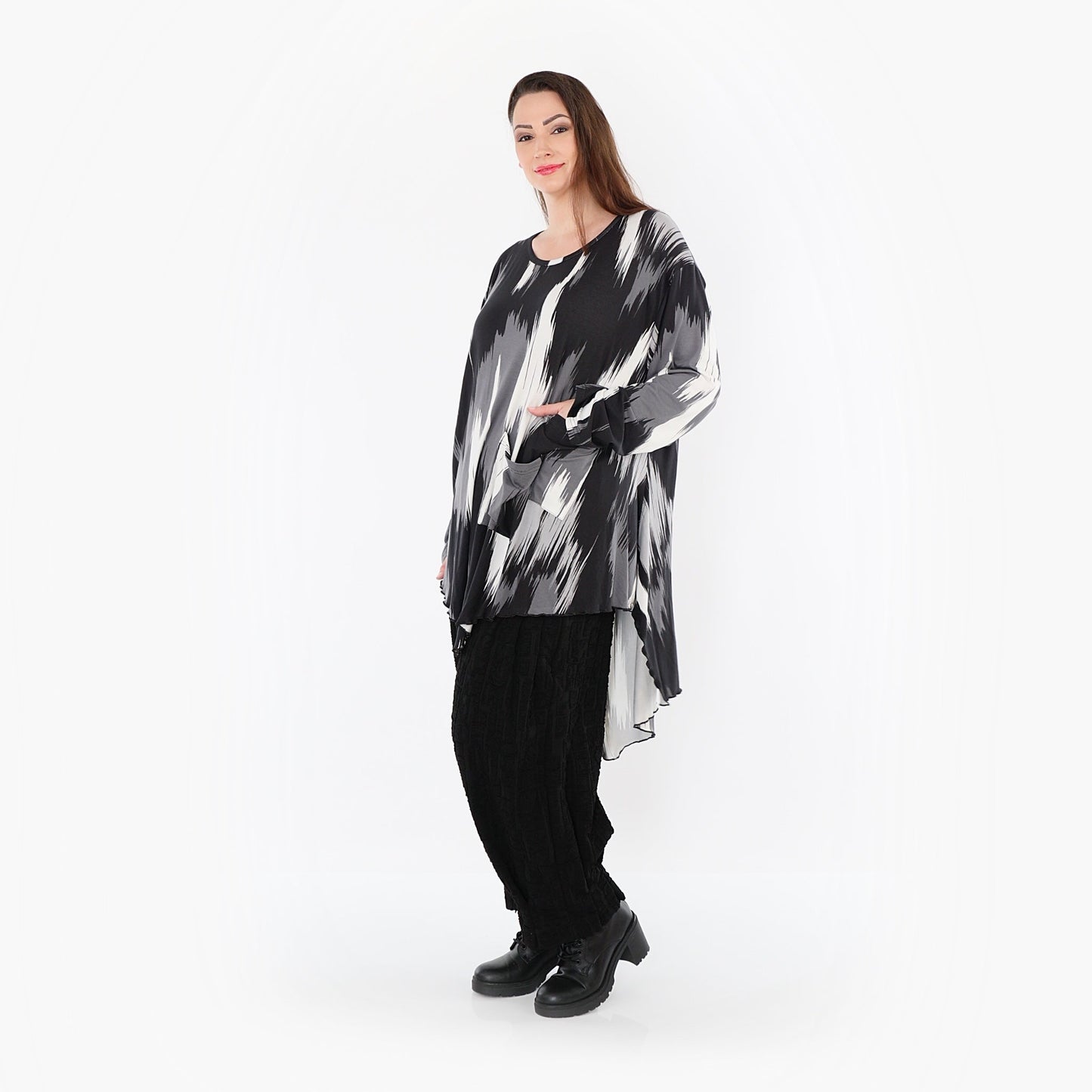 07138 "Hera" Shirt – Black