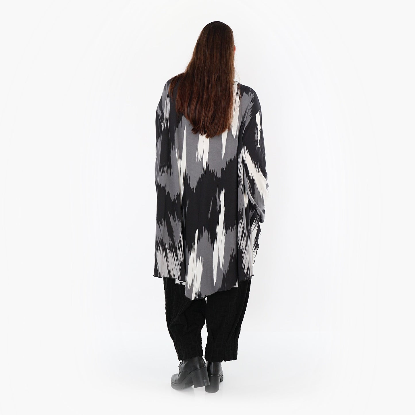 07138 "Hera" Shirt – Black