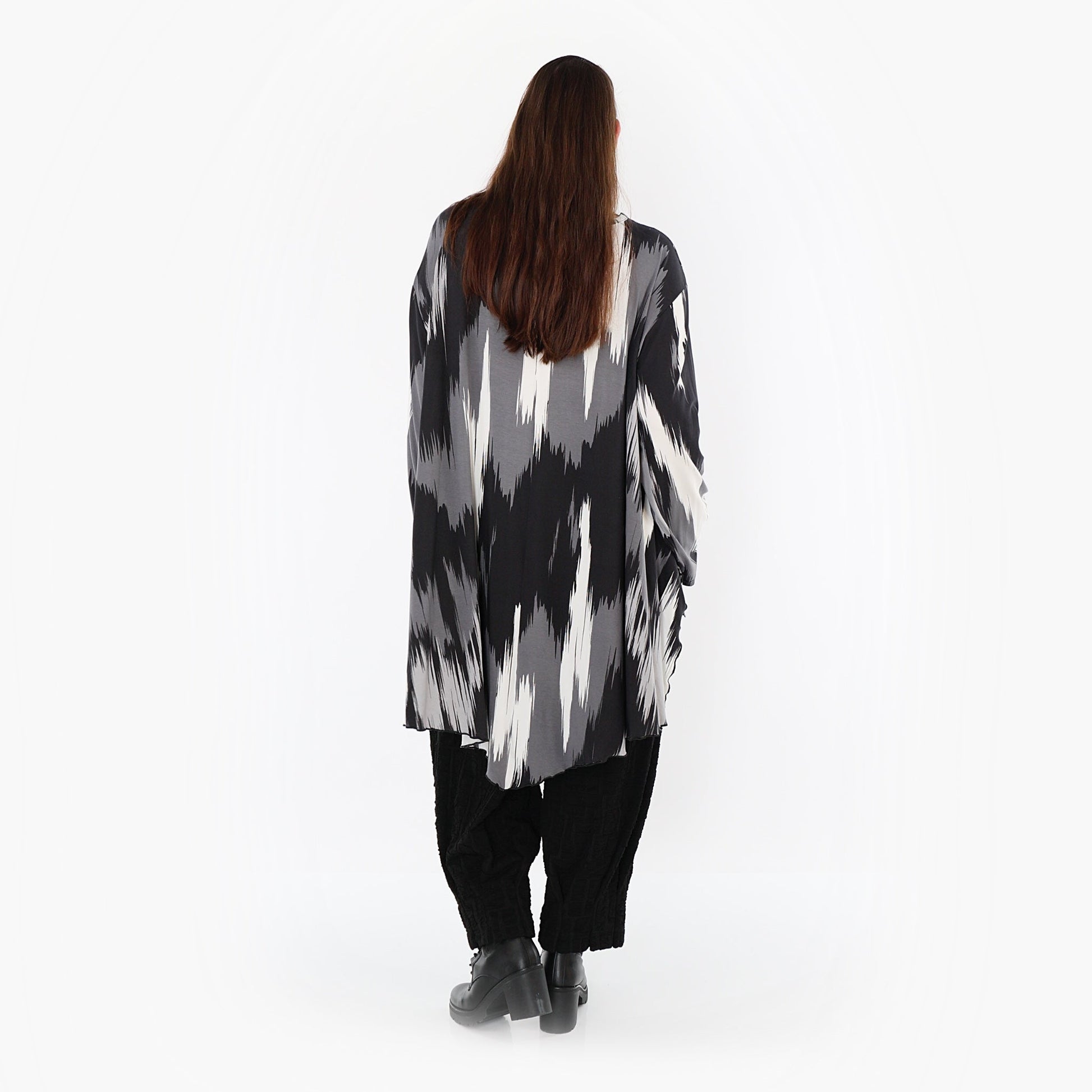 07138 "Hera" Shirt – Black