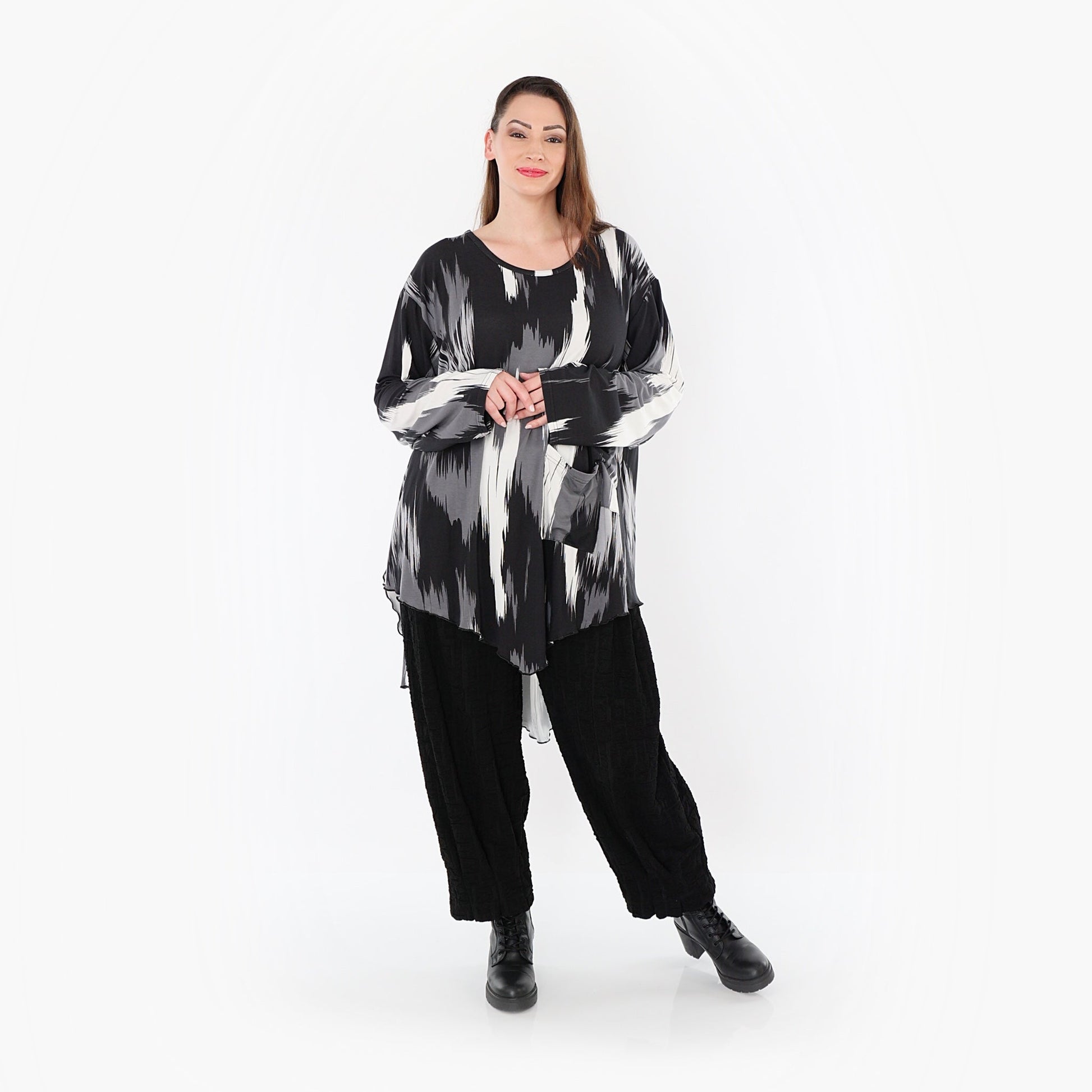 07138 "Hera" Shirt – Black