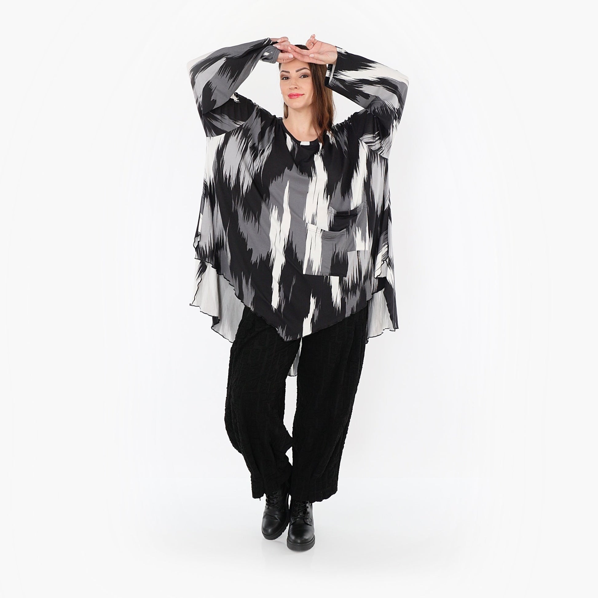 07138 "Hera" Shirt – Black