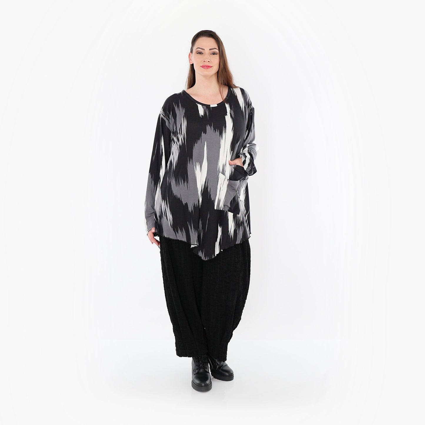 07138 "Hera" Shirt – Black