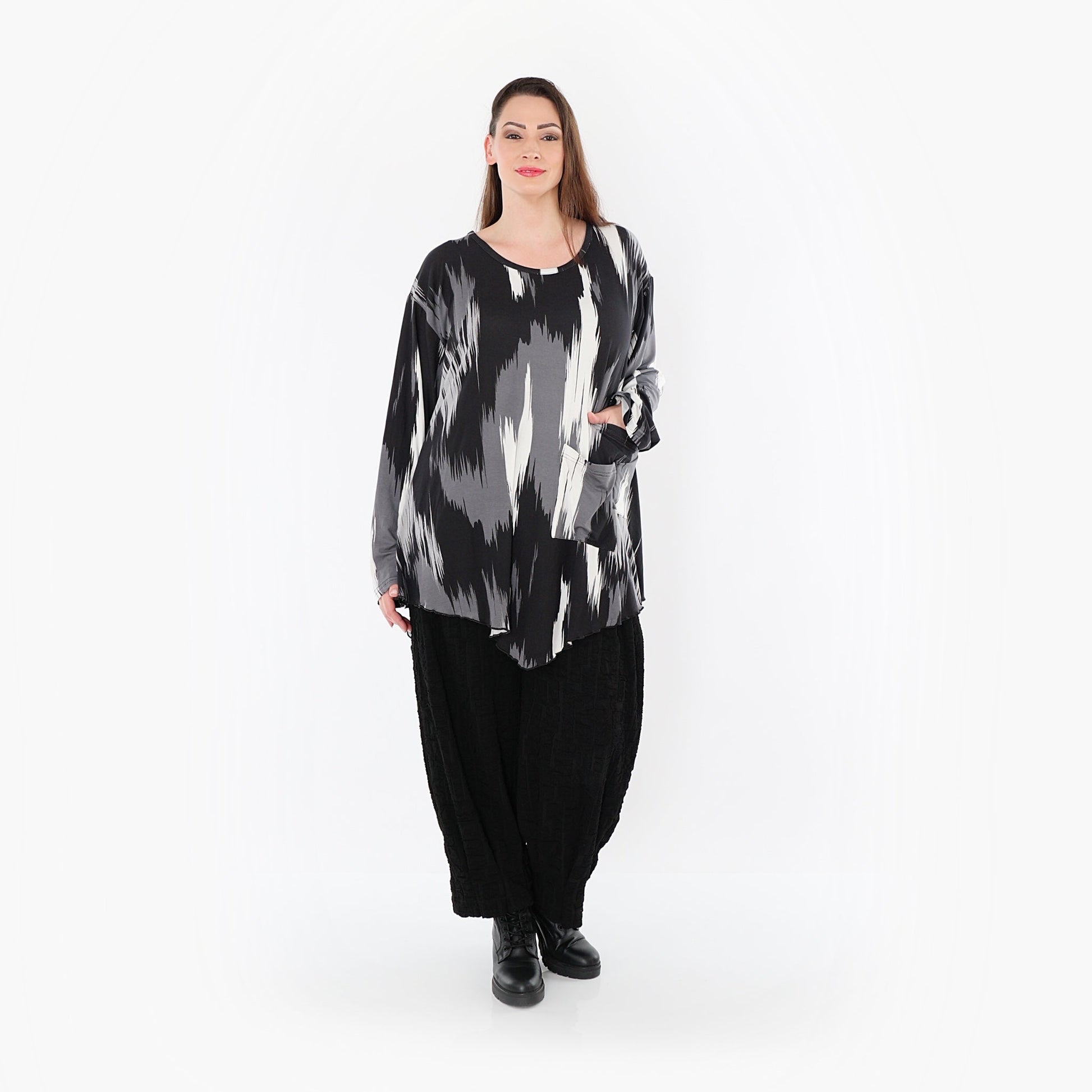 07138 "Hera" Shirt – Black