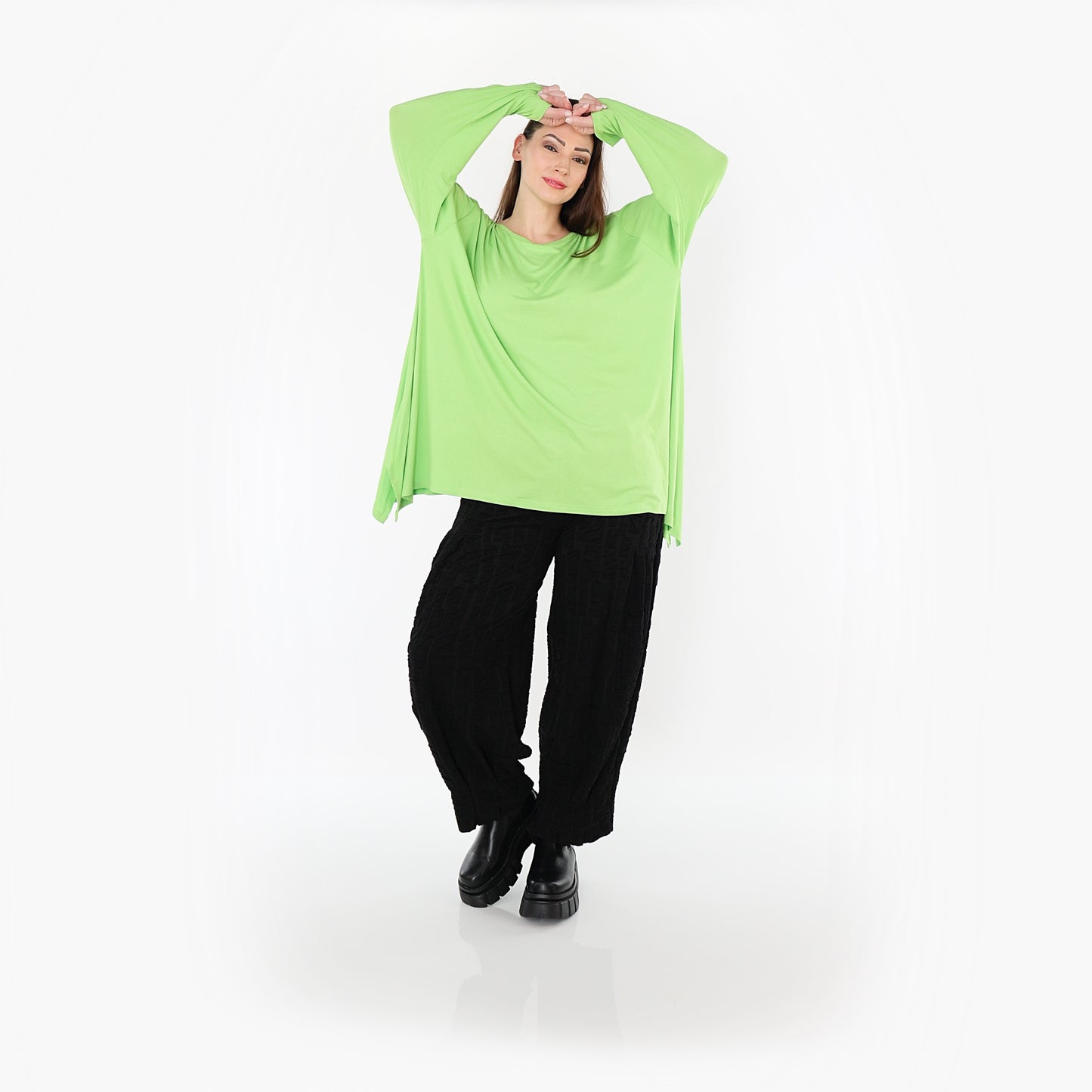 01019 "BasicLove" Tunic – Apple green